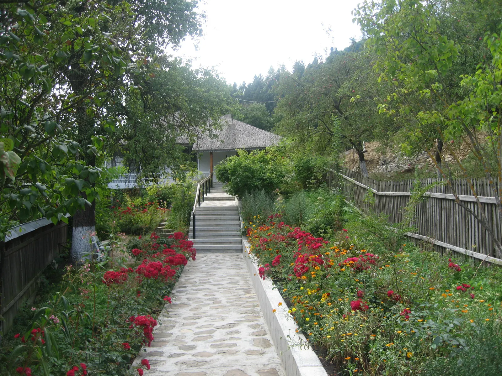 Casa Memorială „Alexandru Vlahuță” Agapia, fotografia 2